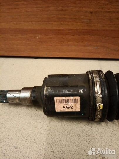 Привод передний правый Chevrolet Cruze
