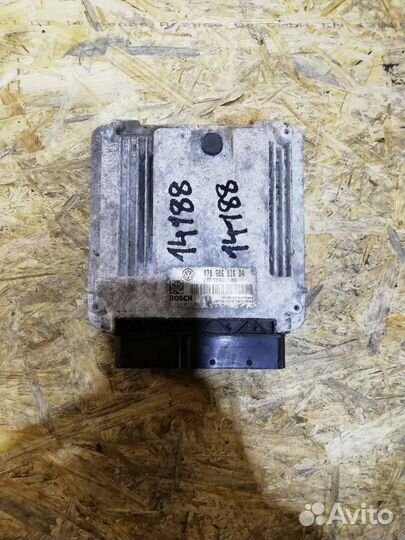 Блок управления двигателем Volkswagen Transporter