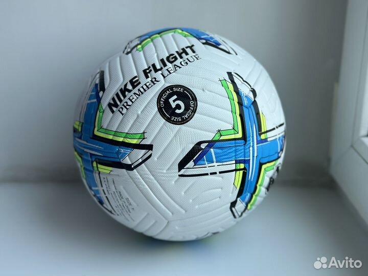 Футбольный мяч