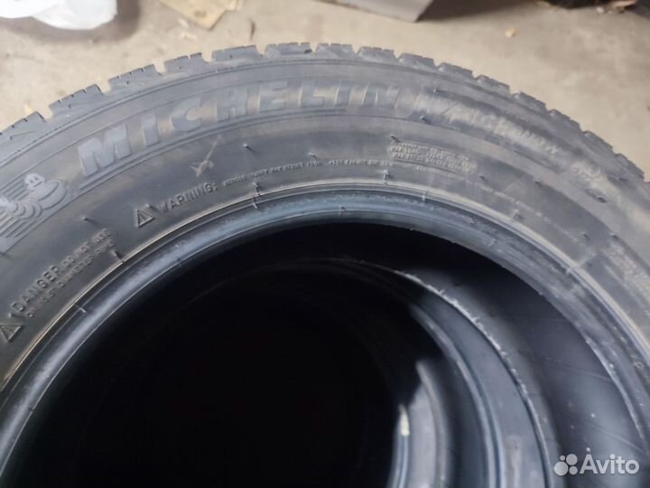 Michelin X-Ice Snow 215/60 R16 99H