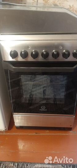 Плита электрическая indesit стеклокерамика
