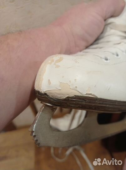 Коньки фигурные 33 размер