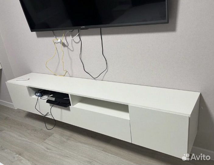 Тумба белая