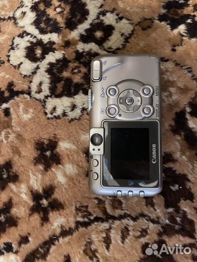 Компактный фотоаппарат