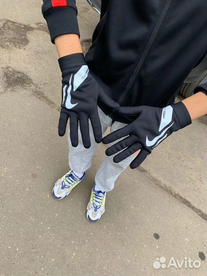 Перчатки nike