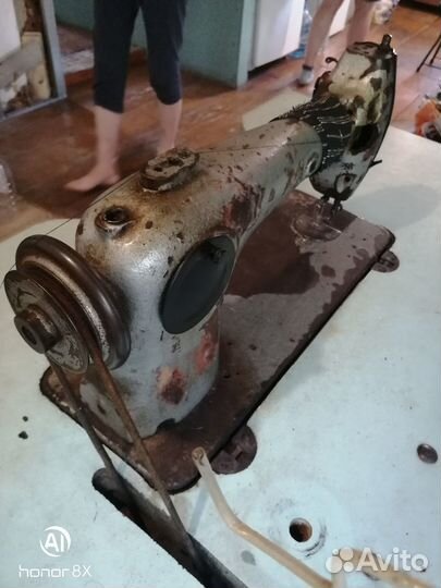 Швейная промышленная машинка 1022 класс