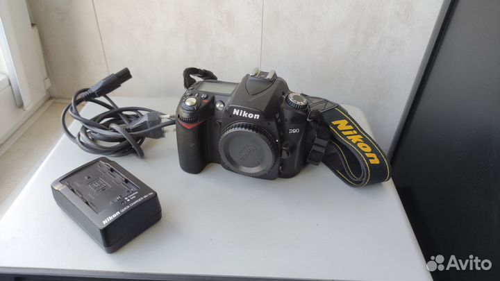 Nikon D90 body (пробег 27 т.к.)