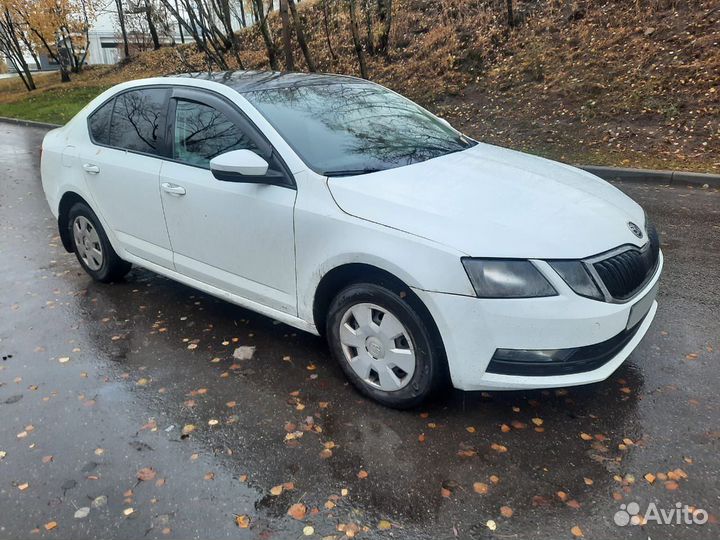 Skoda Octavia 1.6 AT, 2018, 350 000 км