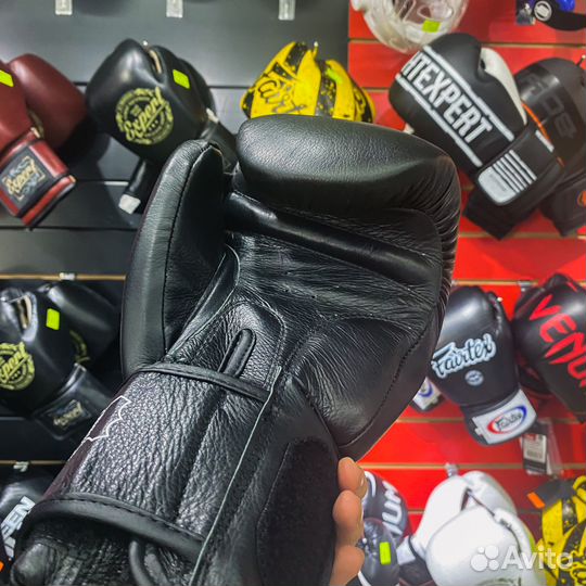 Перчатки боксерские Green Hill Zenith