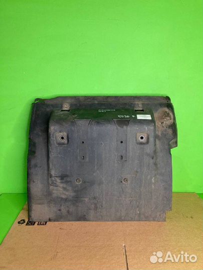 Крыло RVI premium