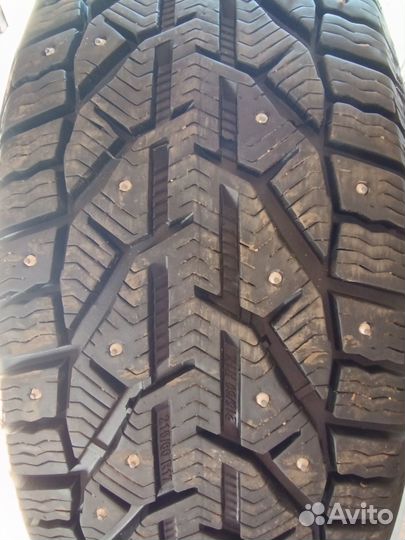 Kormoran SUV Stud 215/60 R17 100T