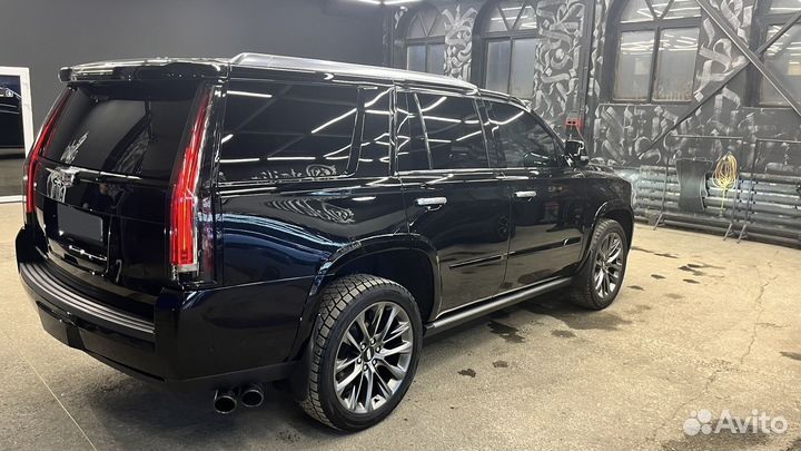 Cadillac Escalade 6.2 AT, 2019, 105 000 км