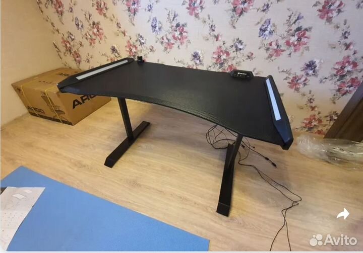 Игровой компьютерный стол Cougar mars 120