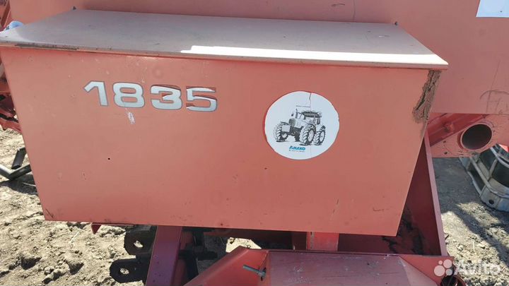 Пресс-подборщик Massey Ferguson Пресс-подборщик тюковый 1800 series, 2017