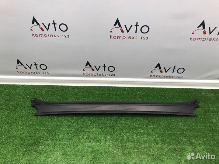 Декоративная накладка Audi A3 8P CCZ 2009