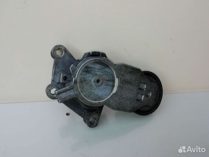 Натяжитель ремня 1.6 дизель Форд Фокус 2