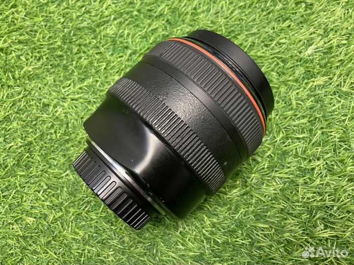 Canon EF 85mm 1.2L II USM