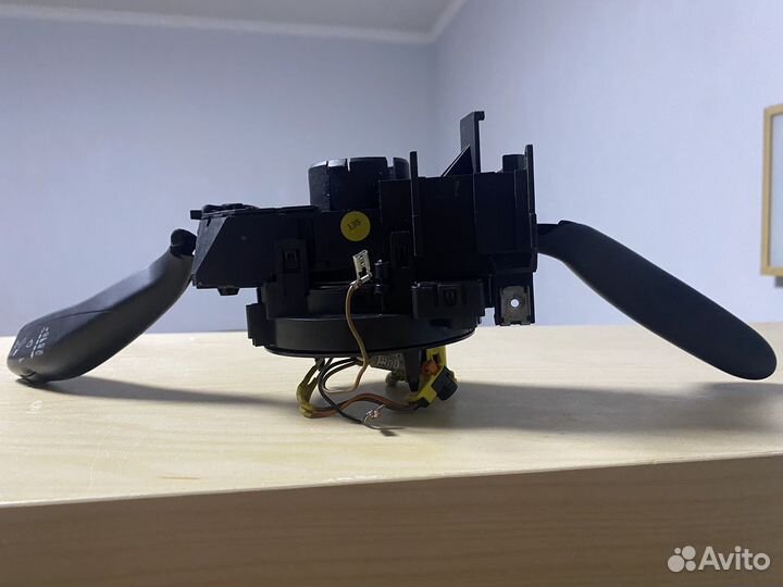 Переключатель подрулевой для Volkswagen Amarok