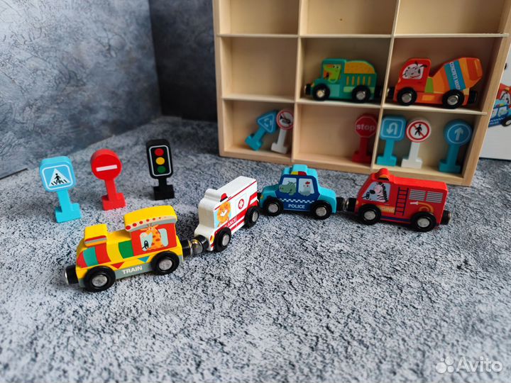 Деревянные машинки-паровозик на магнитах