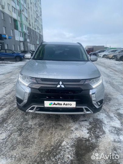 Mitsubishi Outlander 2.0 CVT, 2021, 31 000 км
