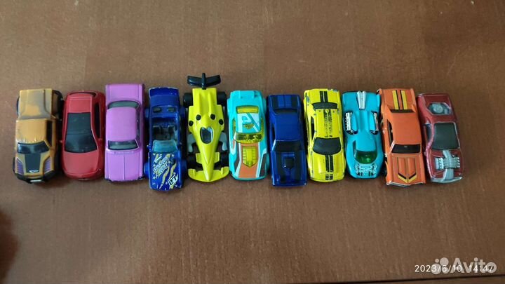 Машинки Hot wheels