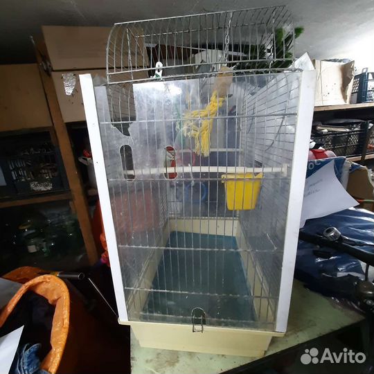 Большая клетка для птиц