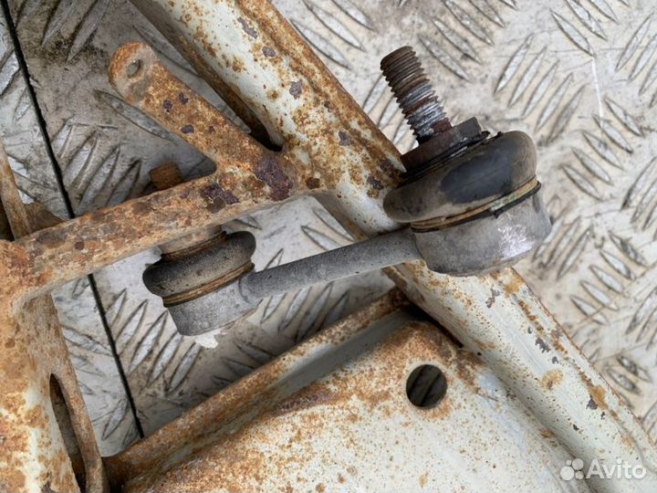 Рычаг задний левый Bmw X3 2.0D E83 N47 2009