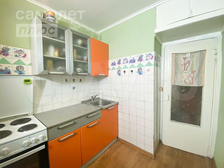 2-к. квартира, 57 м², 4/14 эт.