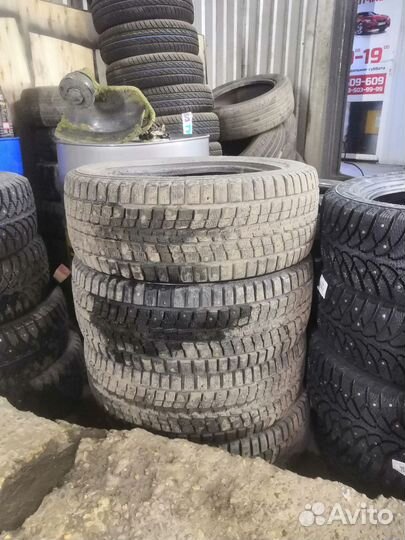 Dunlop Axiom Plus 205/55 R16