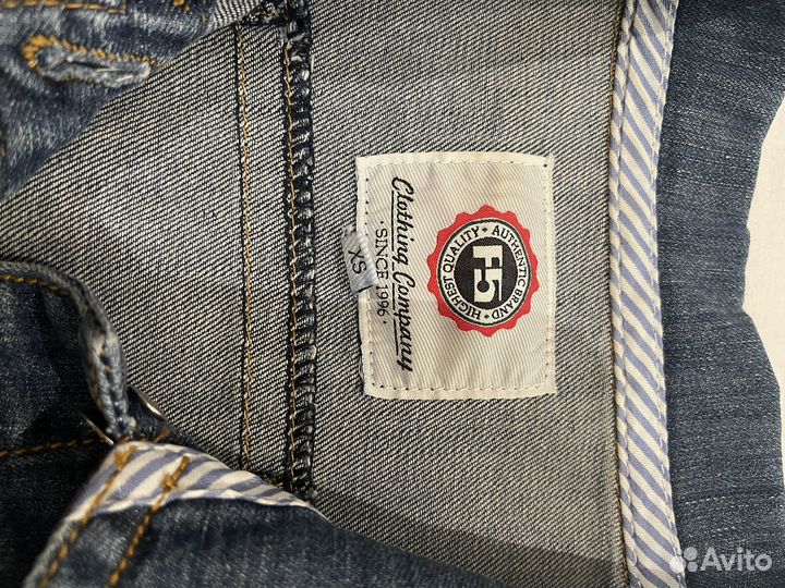 Джинсовая куртка женская