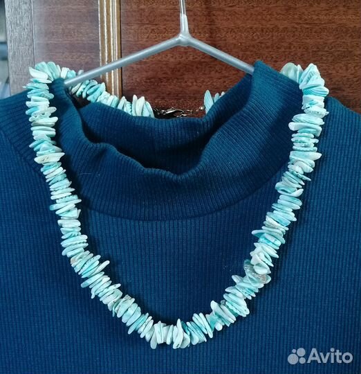 Бусы из ракушек голубые