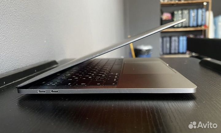 Apple MacBook Pro 13 2018 Touchbar 512 gb
