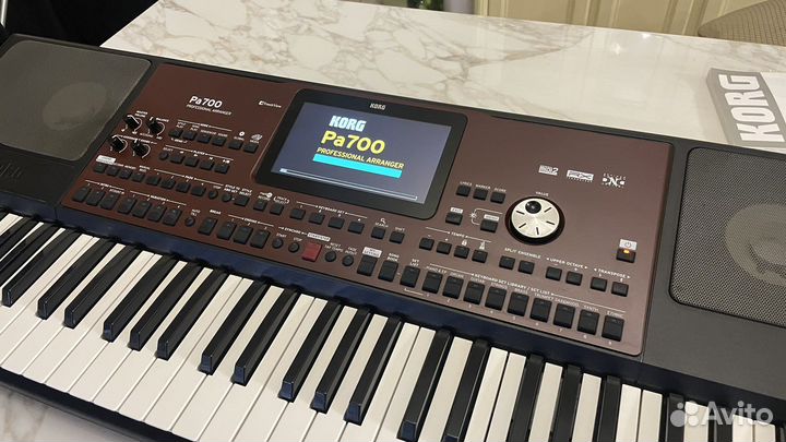 Korg PA 700
