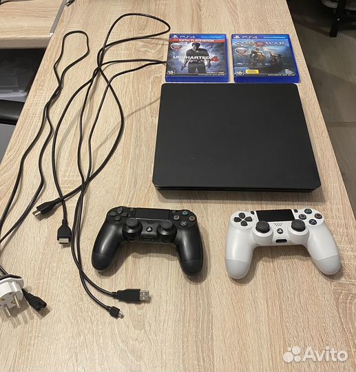 Sony PS4 slim 1tb