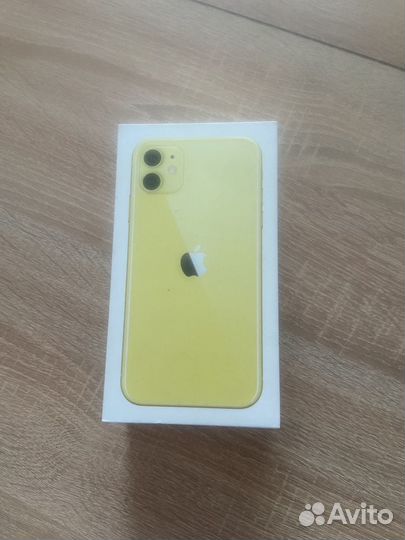 Коробка для iPhone 11 yellow