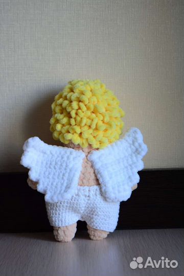 Вязаный плюшевый ангел