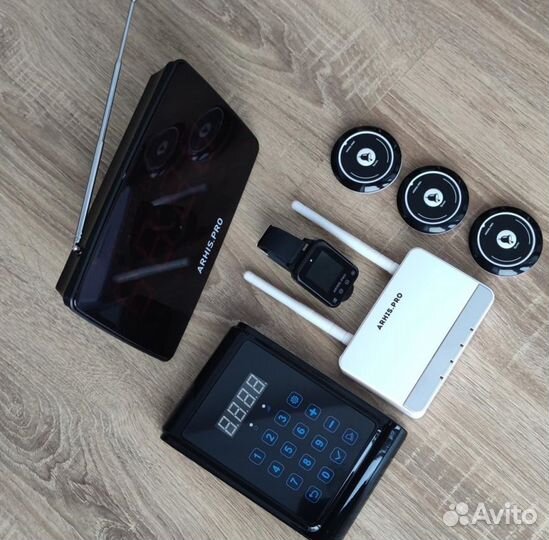 Кнопка вызова официанта, пейджер-часы, табло, пуль