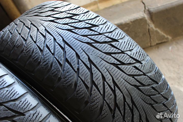 Nokian Tyres Hakkapeliitta R2 245/50 R18 100R