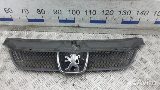 Решетка радиатора peugeot 406 (LSE18QF01)