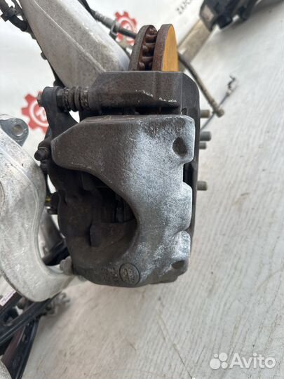 Land Rover Range Rover L405 Суппорт передний L/R