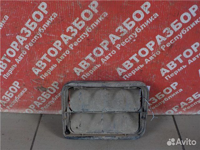 Вентиляционная решетка задняя левая Renault