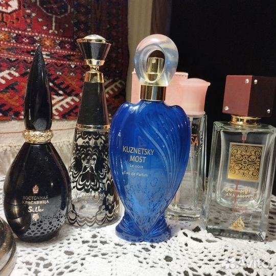 Пустые флаконы от парфюма