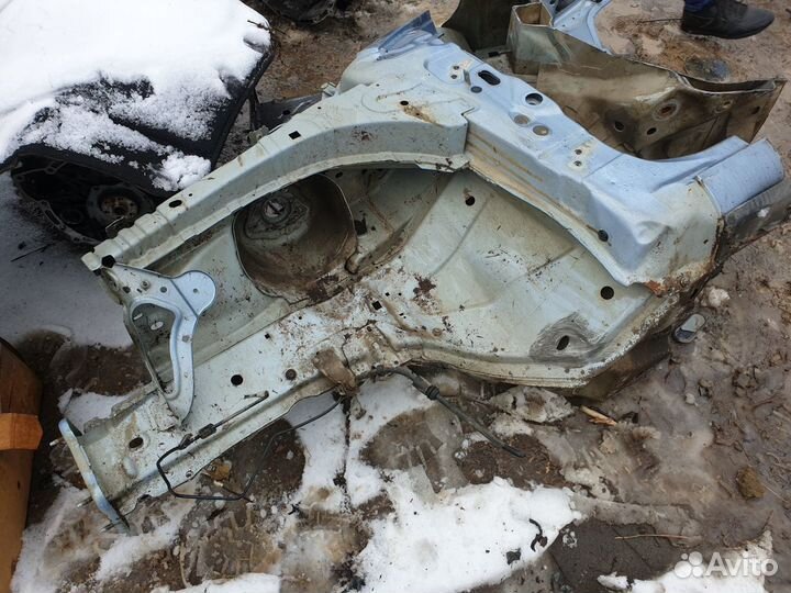 Лонжерон передний левый четверть Ford Focus 2 ff2