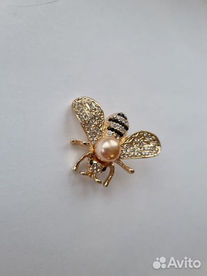 Брошь 