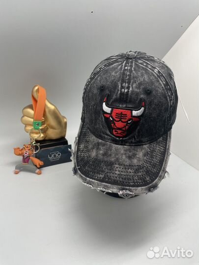 Бейсболка мужская джинсовая с быком