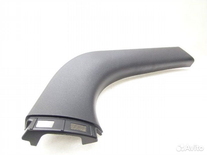 Обшивка двери багажника задняя левая Lexus Rx450H