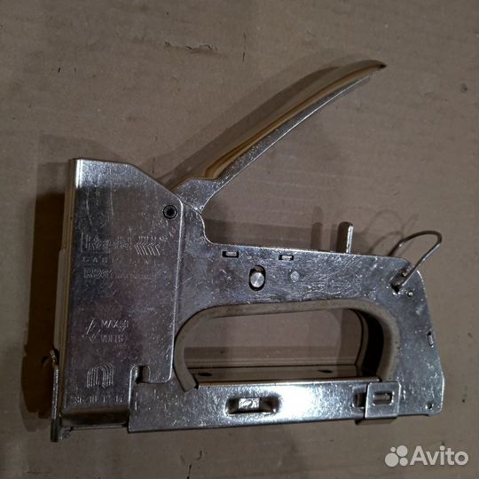 Приспособления заделки / крепления кабеля UTP / RG