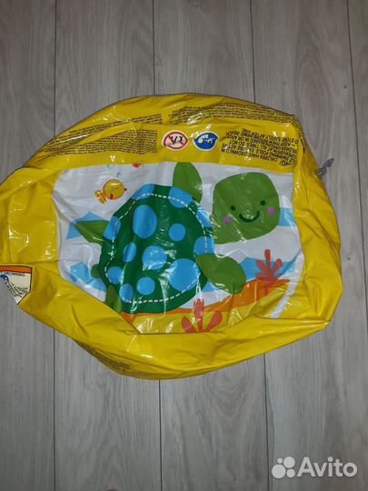 Круг,нарукавники и бассейн