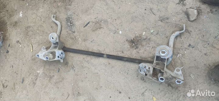 Стойка передняя Фольксваген Пассат Б5 1,6