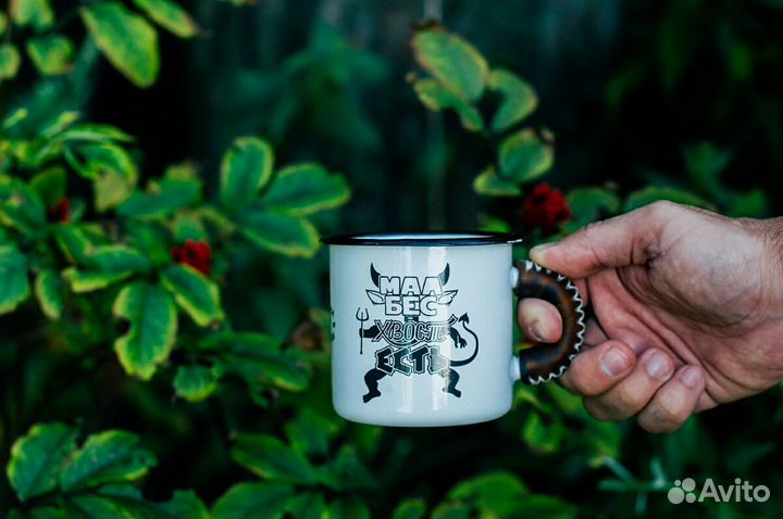 Эмалированная кружка с рисунком